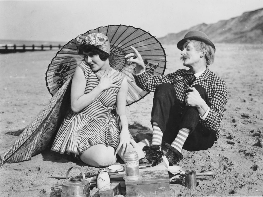 Chili Bouchier and Donald Calthrop in Shooting Stars (1928)